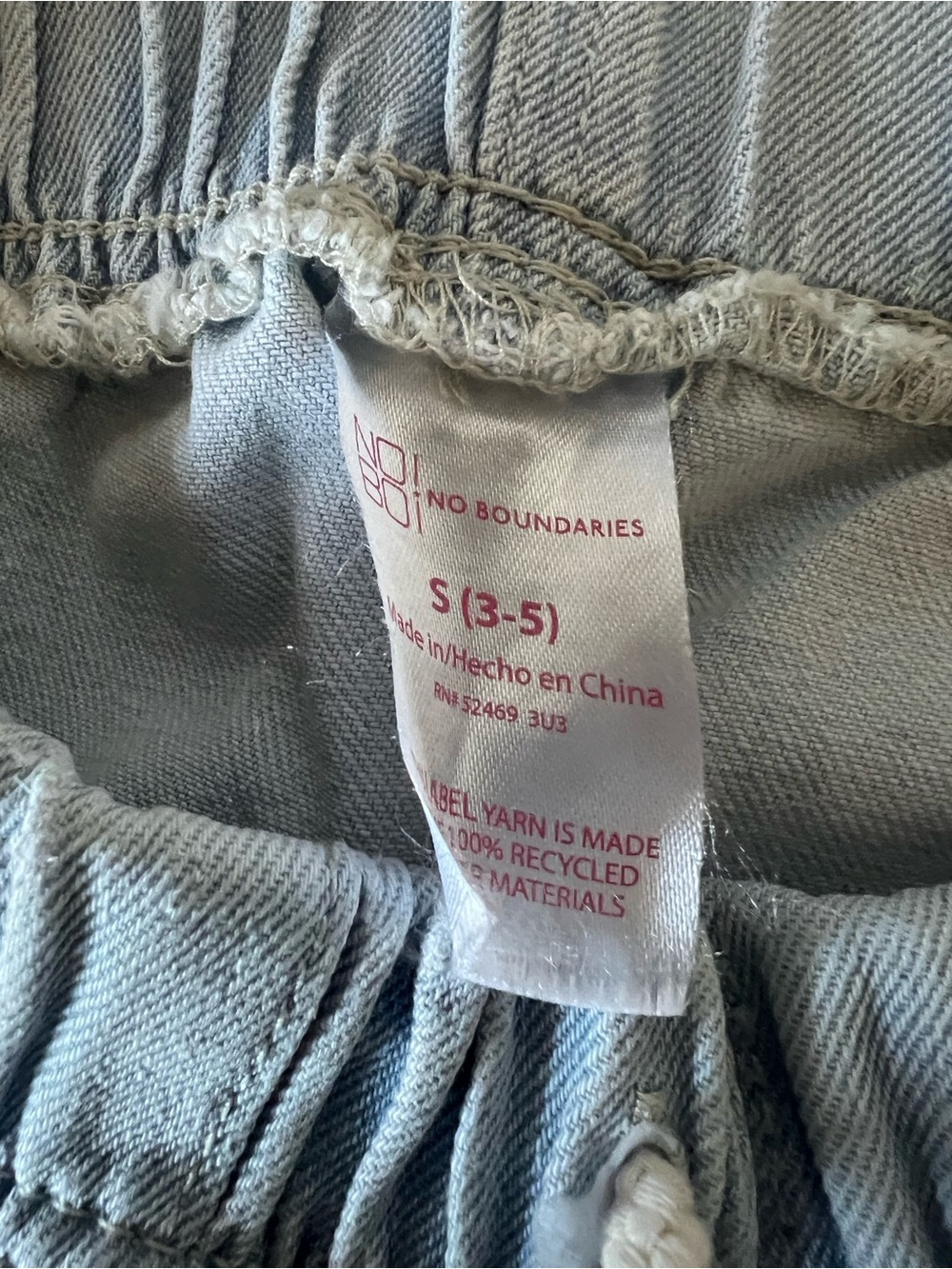 No Boundaries EUC Women’s Small 3-5 Denim Cuffed Pull On Shorts - Picture 5 of 8